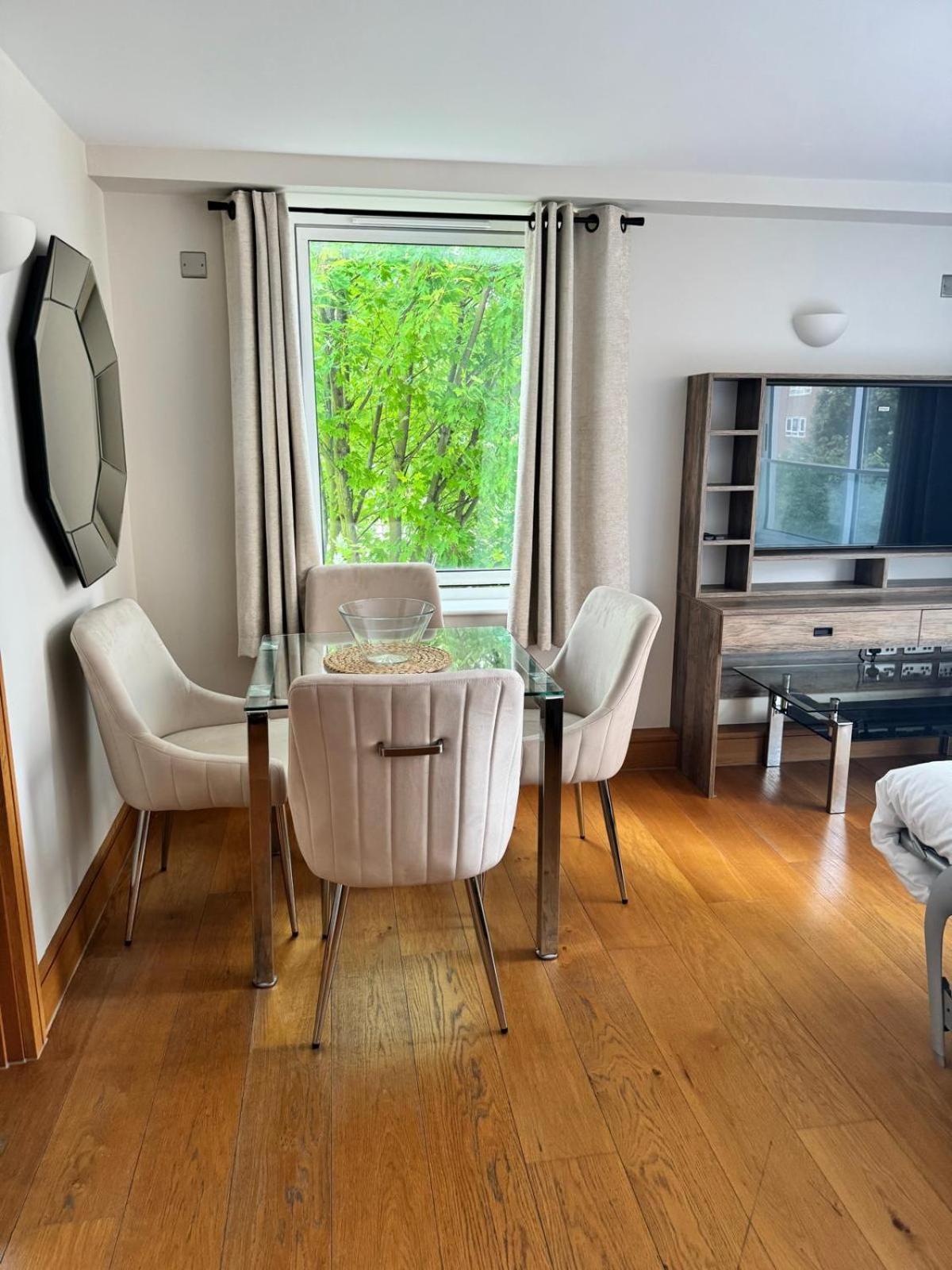 Westwood House Daire Londra Dış mekan fotoğraf