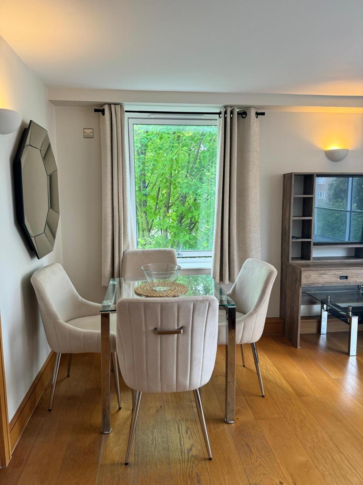 Westwood House Daire Londra Dış mekan fotoğraf