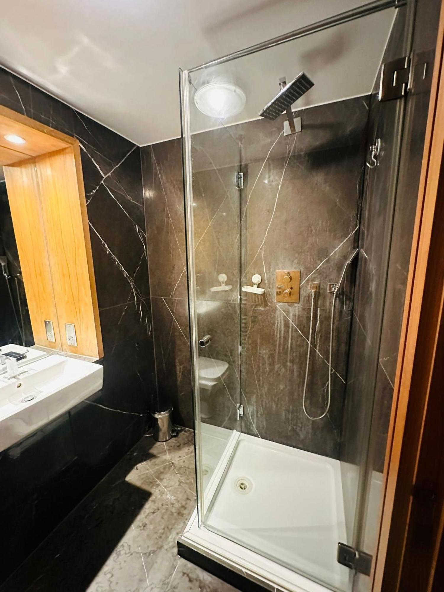 Westwood House Daire Londra Dış mekan fotoğraf